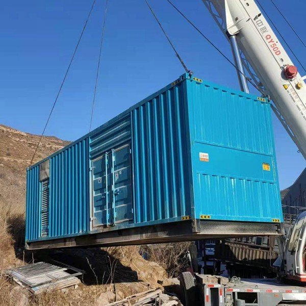 建平发电机的发电效率受多种因素影响，主要包括以下几个方面：