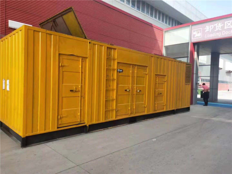 建平柴油发电机组预热机油时需要注意哪些安全事项?